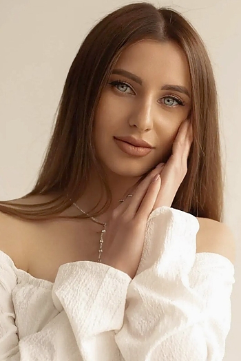 Yulia, 32 years old from Ukraine, Kriviy Rig