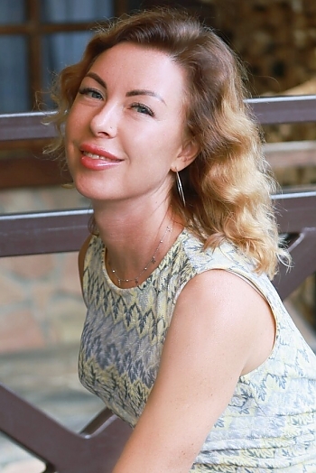 Olga, 40 years old from Ukraine, Khmelnytskyi
