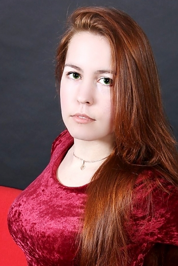 Kate, 28 years old from Ukraine, Lugansk