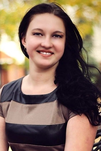 Natalia, 31 years old from Ukraine, Lugansk