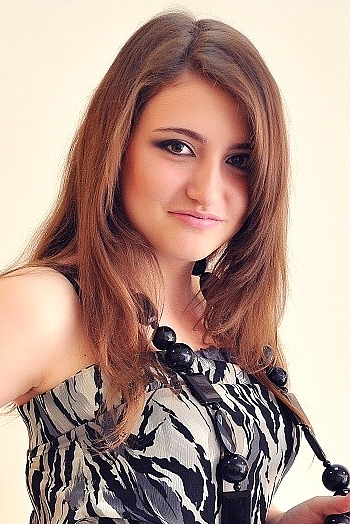Ekaterina, 29 years old from Ukraine, Nikolayev