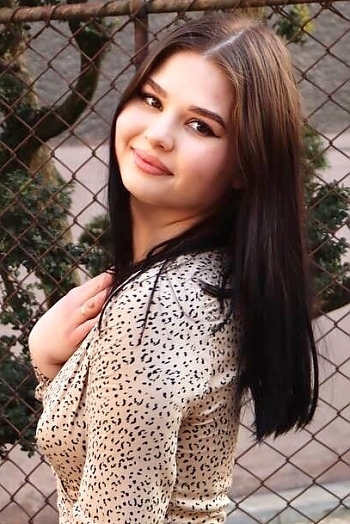 Olha, 21 years old from Ukraine, Ivano-Frankivsk