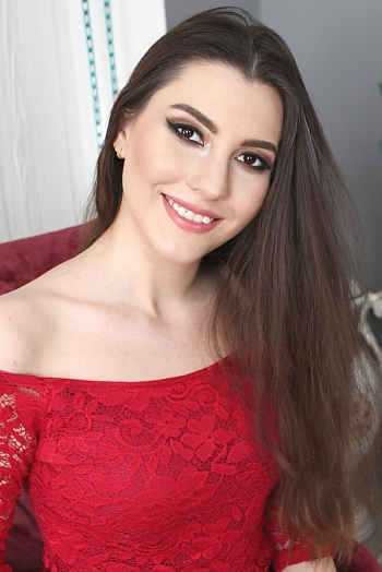 Olexandra, 20 years old from Ukraine, Mykolaiv