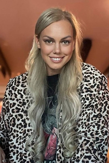 ID: 2306076,  Anastasia, 37