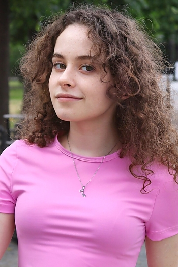 Olesia, 20 years old from Ukraine, Ivano-Frankivsk