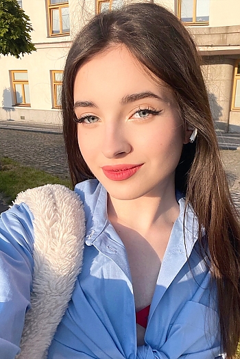 Anastasia, 20 years old from Ukraine, Mariupol