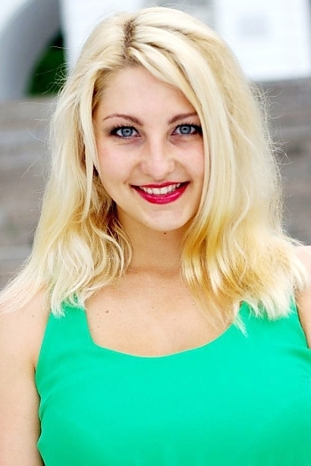 Darya, 32 years old from Ukraine, Kiev