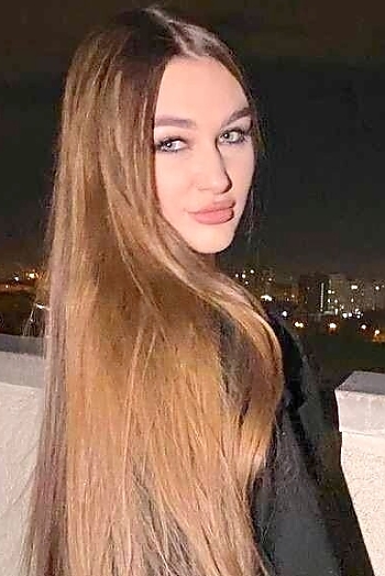 Alona, 18 years old from Ukraine, Kryvyi Rih