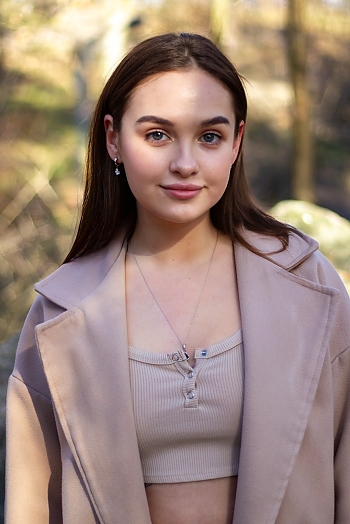 ID: 2322343,  Diana, 23