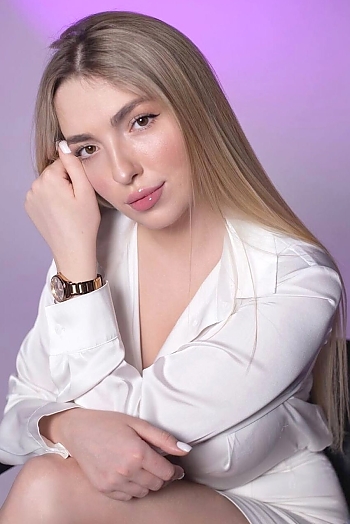 ID: 2342674,  Vladyslava, 26