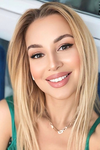 ID: 2345760,  Victoria, 38