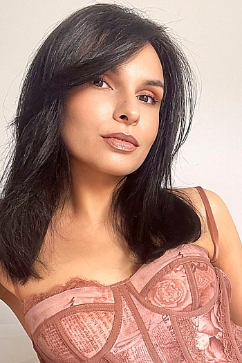 Iryna, 32 years old from Ukraine, Lviv