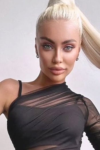 Anastasia, 30 years old from Ukraine, Kharkiv