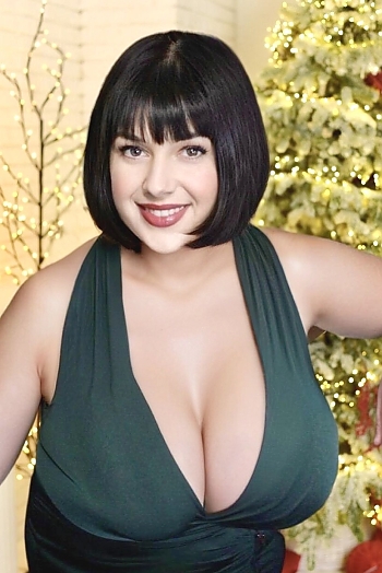 ID: 2385367,  Ludmila, 62