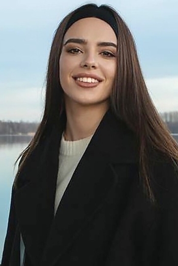 ID: 2388424,  Khrystyna, 23