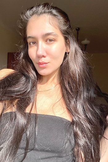 ID: 2391037,  Alina, 22