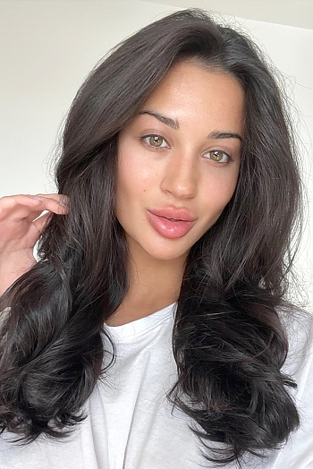 ID: 2391079,  Viktoriia, 25