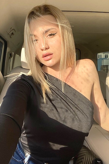 Kristina, 22 years old from Italy, Milan