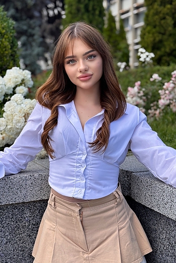 Anna, 18 years old from Ukraine, Cherkasy
