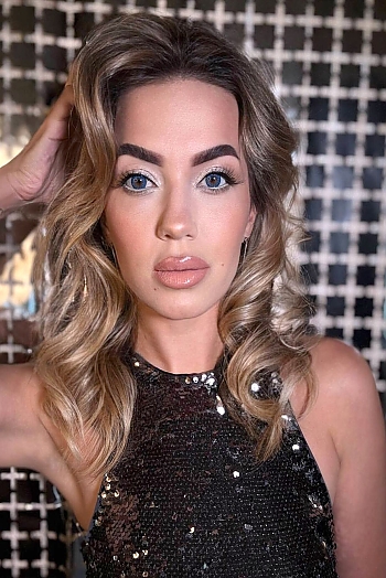 ID: 2394020,  Mariia, 30