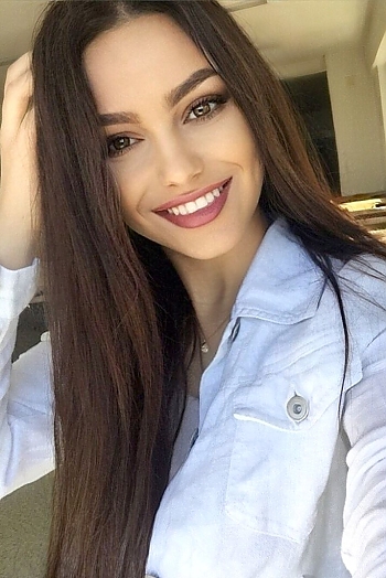 ID: 2394108,  Diana, 25