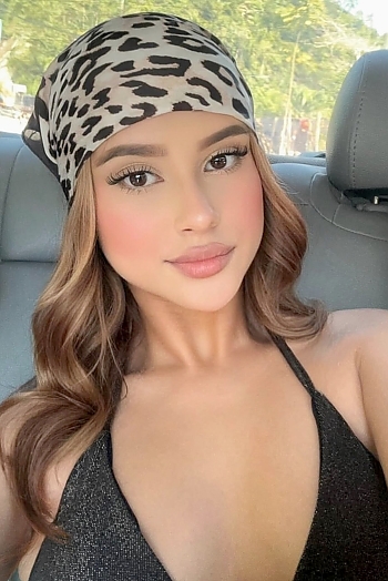 ID: 2394497,  Paulina, 18