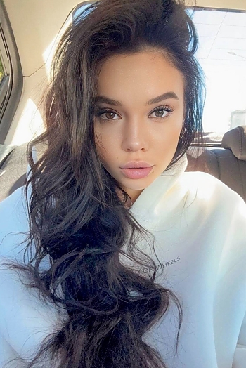 Sofia, 19 years old from Ukraine, Lviv