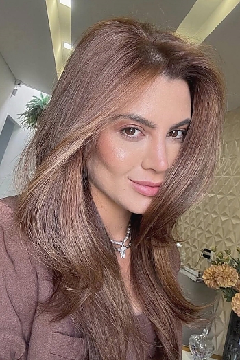 ID: 2394827,  Tais, 32