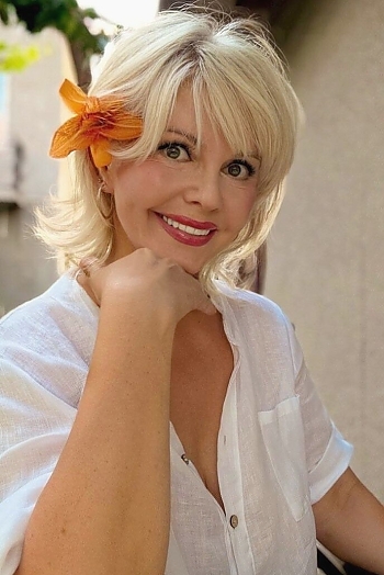 Olena, 56 years old from Ukraine, Kyiv