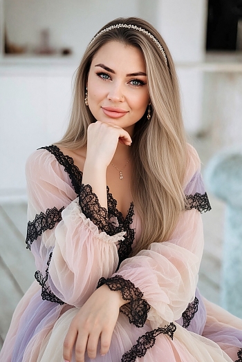 ID: 2395848,  Olga, 36
