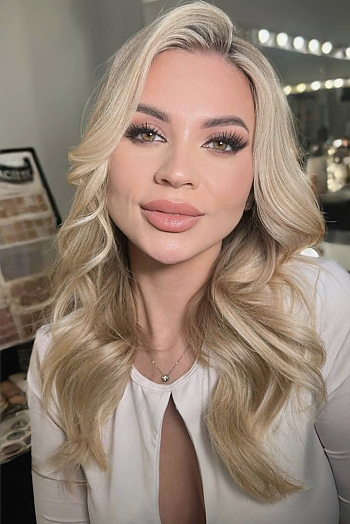 Bohdana, 33 years old from Ukraine, Kyiv