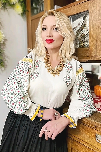 ID: 2396853,  Inna, 49