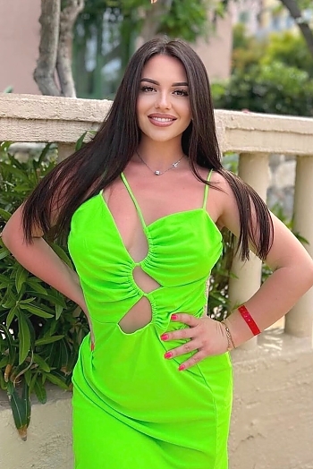 ID: 2397016,  Veronika, 27