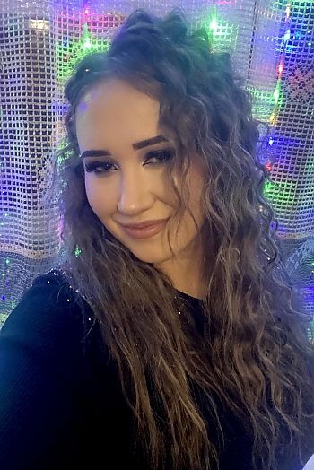 ID: 2397035,  Alina, 28