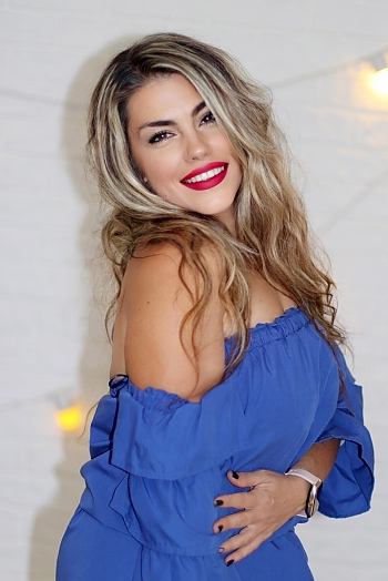 ID: 2397036,  Larysa, 47