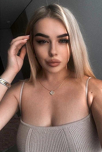 ID: 2397233,  Ruslana, 20