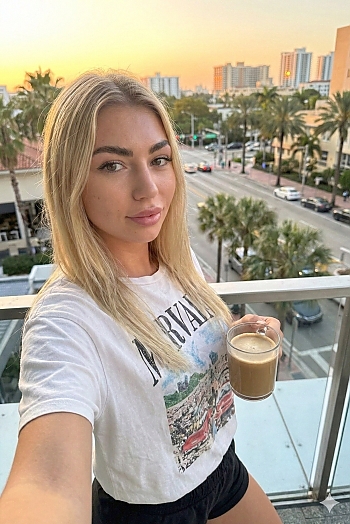 ID: 2397328,  Oleksandra, 26