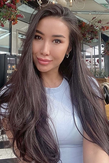 ID: 2397339,  Anisa, 31