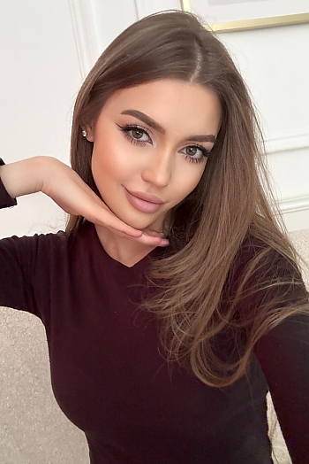 ID: 2397753,  Anna, 23