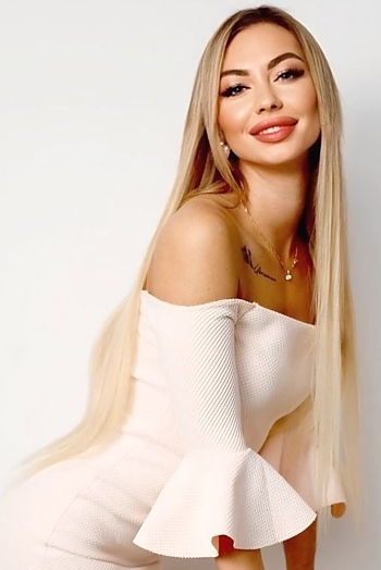 ID: 2397790,  Viktoriia, 33