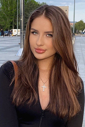 ID: 2397802,  Yana, 23