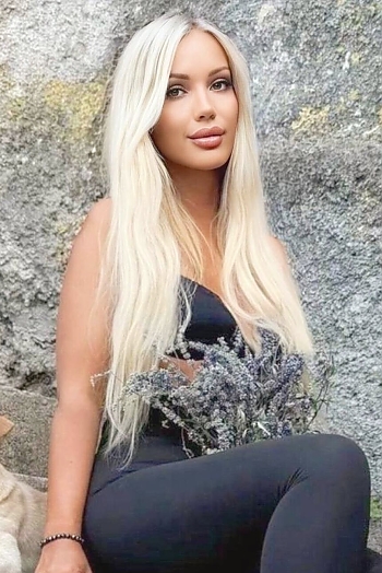 ID: 2397836,  Irena, 40