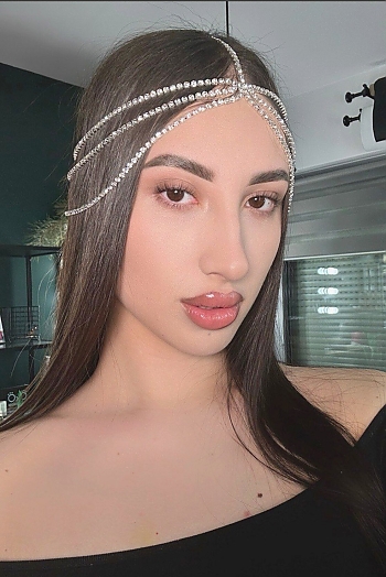 ID: 2398093,  Karolina, 21