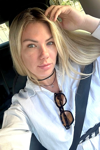 ID: 2398454,  Kateryna, 34