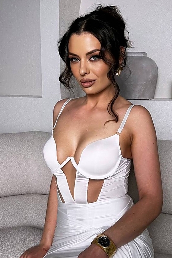 ID: 2398597,  Alona, 32