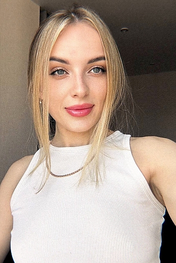 Anastasiia, 27 years old from Ukraine, Kyiv