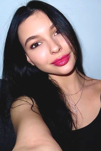 ID: 2399158,  Alina, 22