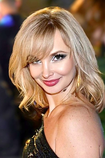 ID: 2399163,  Larisa, 55