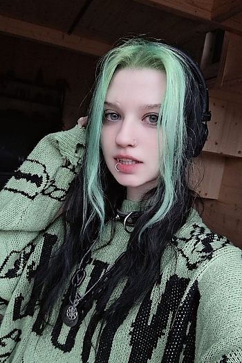 ID: 2399338,  Kseniia, 25