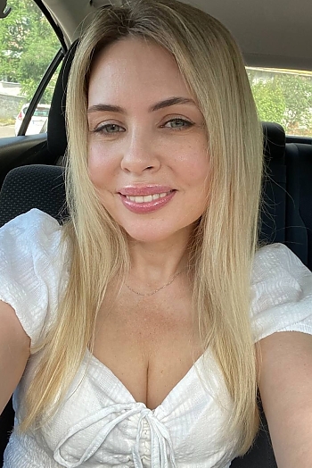 ID: 2400959,  Liudmyla, 50